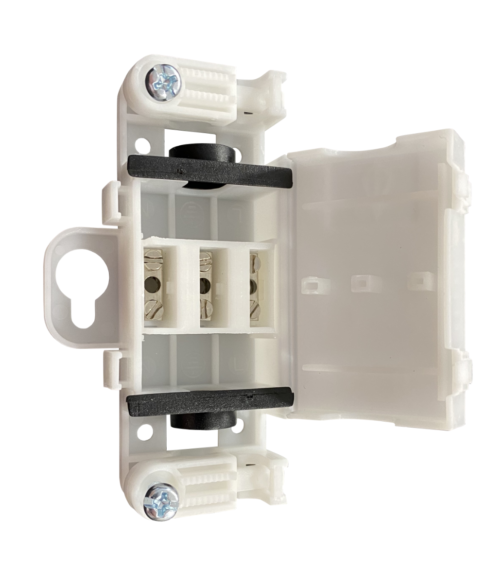 connection box 17.5A 250V and the max size for wire is 1.55MM2